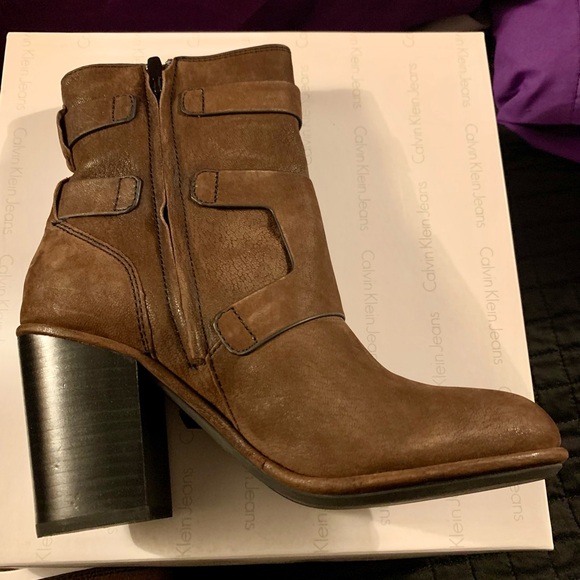 Calvin Klein boots. NWT - Picture 2 of 6